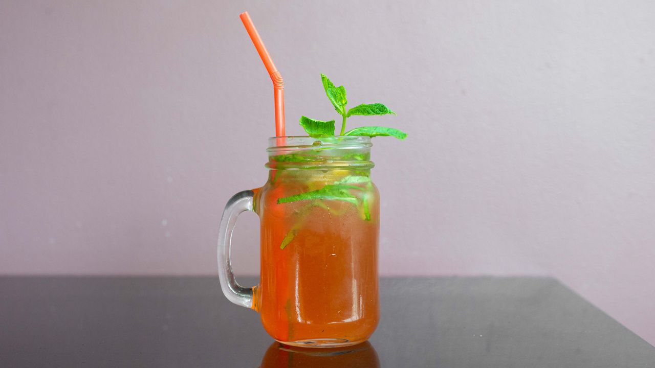 Homemade Iced Tea with Strawberry & Mint