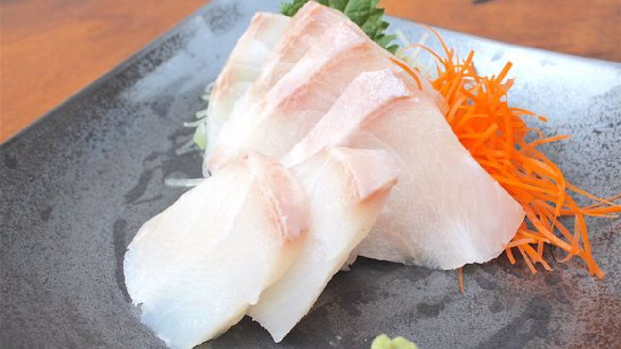 Snapper Sashimi (6pcs)