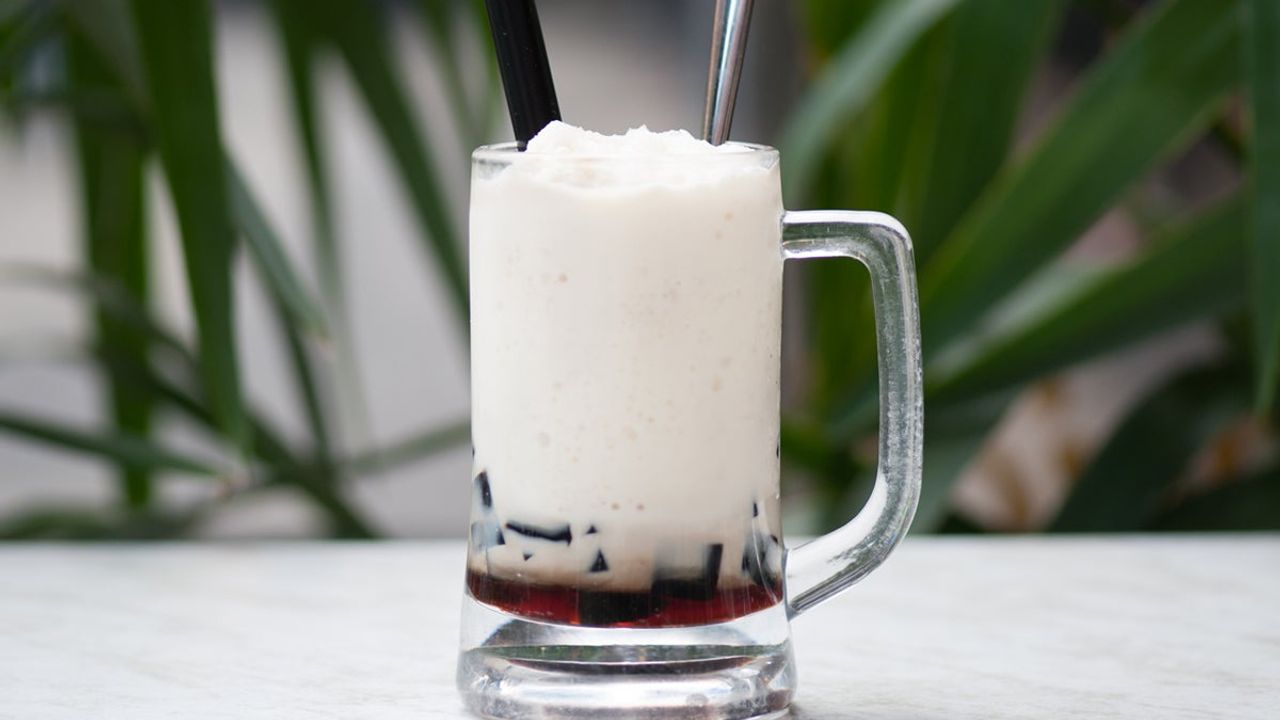Soya Milk Grass Jelly (Iced Blended)