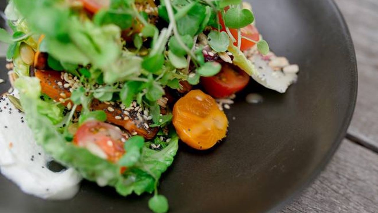 Farmers Market Salad (V) (GF)