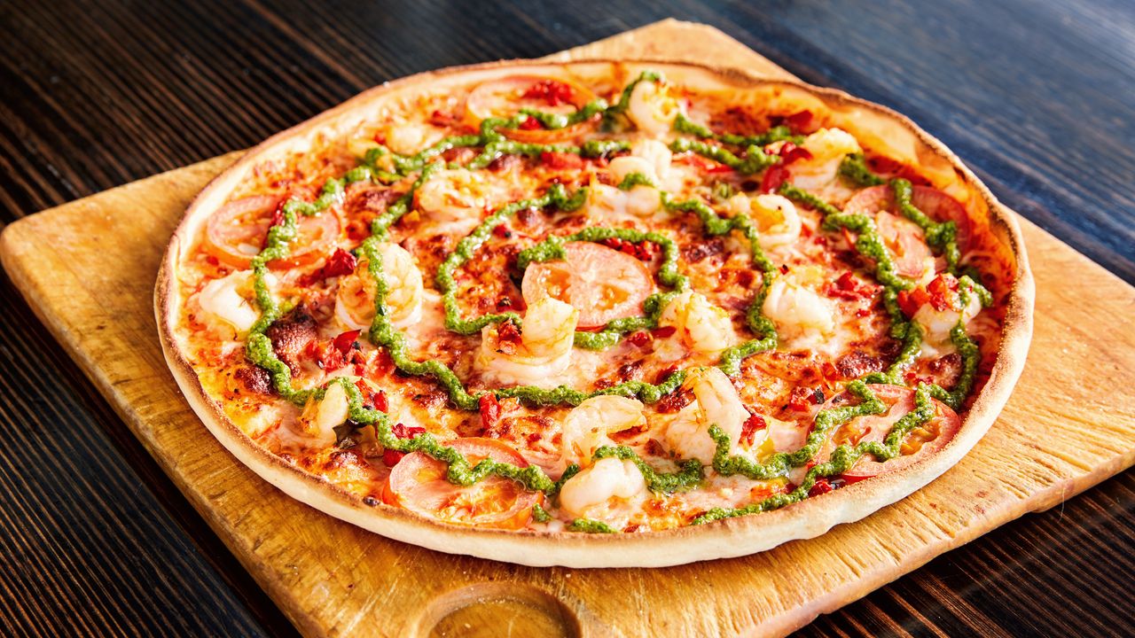 Grilled Chilli Prawn Pizza