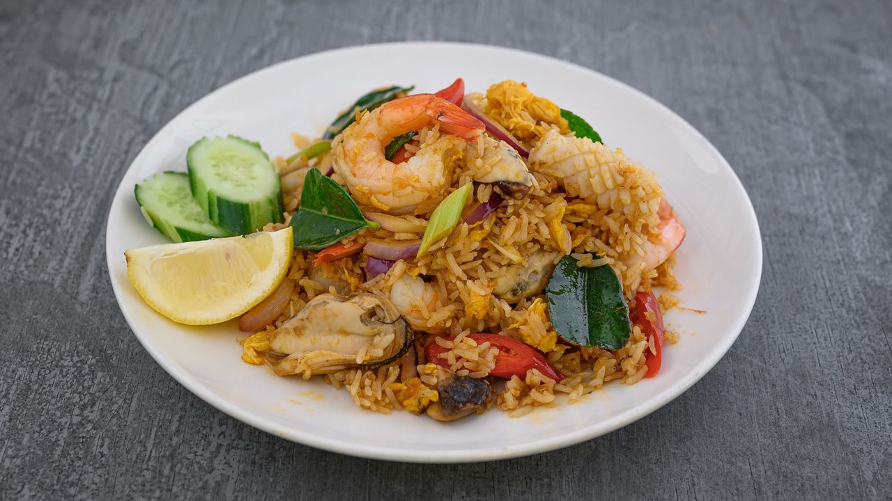 Tom Yum Fried Rice Seafood