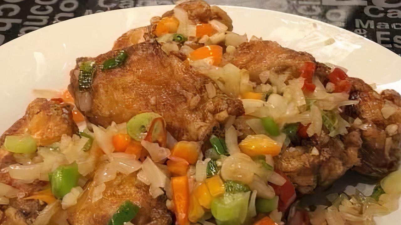 Salt and Chili Pepper Chicken Wings (6)