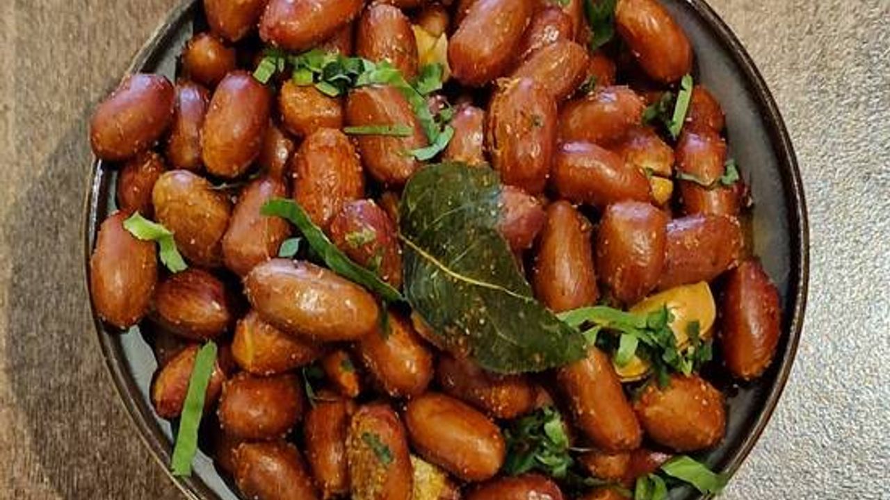 Plain Peanuts