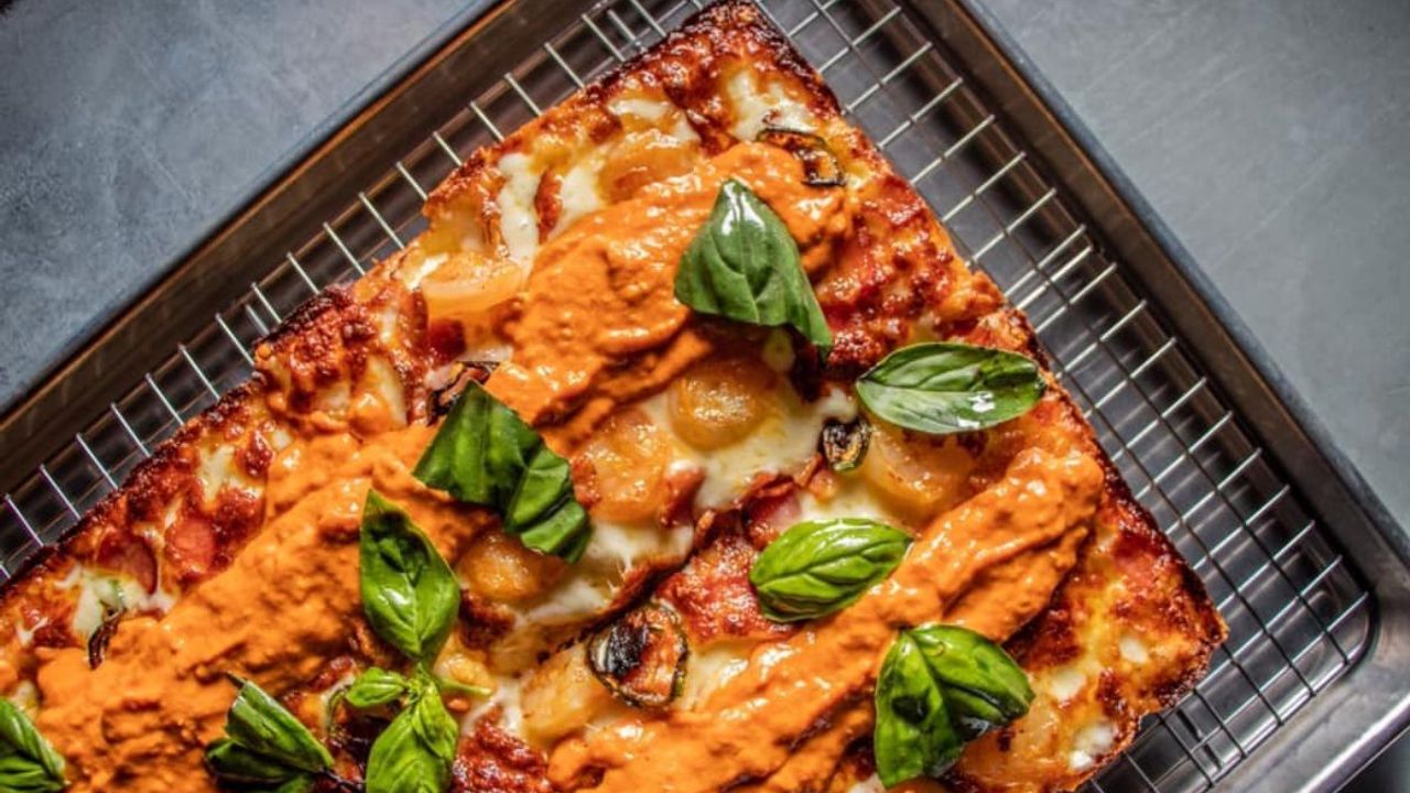8 Mile Pizza
