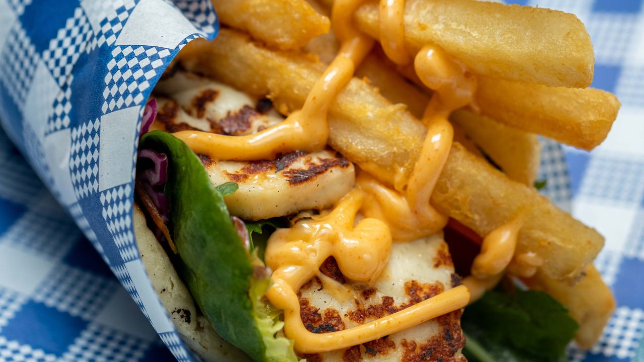 Haloumi Gyros