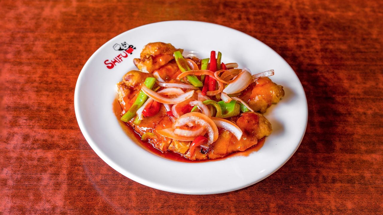 Sweet and Sour Chicken (Battered) 酸甜鸡