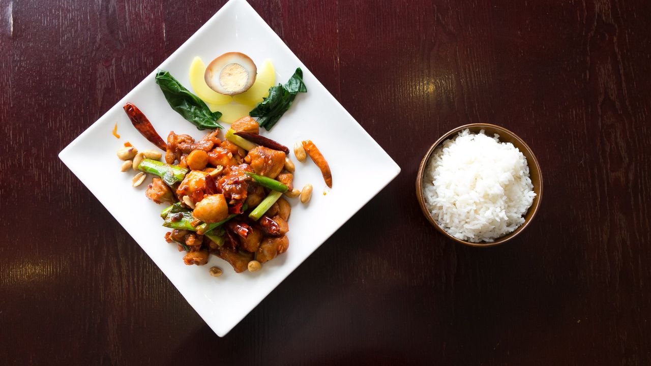 Chicken with Sweet Chilli Sauce + Vegetable + Egg + Steam Rice