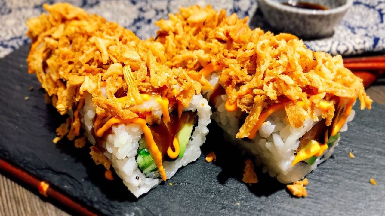 Fresh Salmon Roll