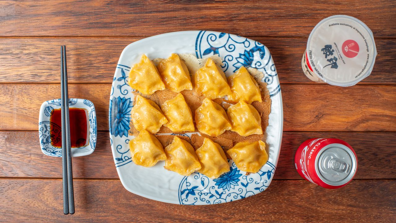 Pan-Fried Prawn Pork Dumplings with Crispy Crepe (12p)