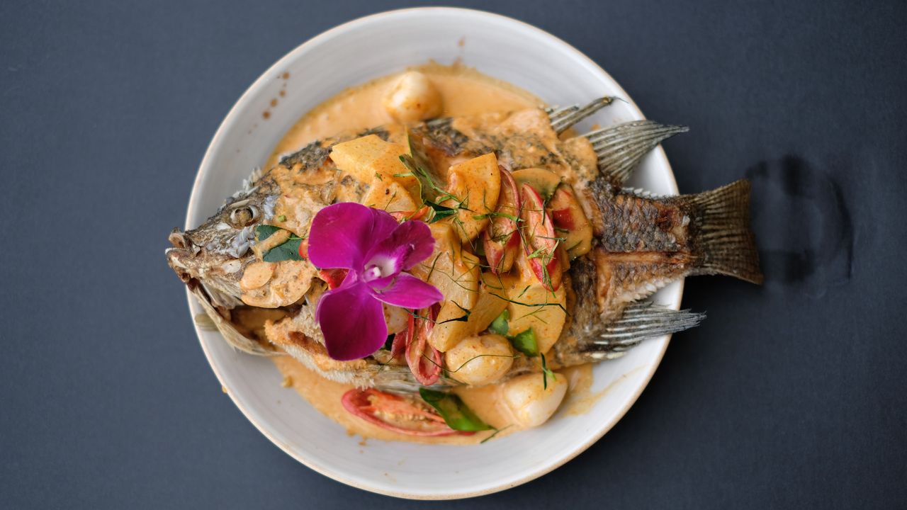 Deep Fried Tilapia with Choo Chee curry
