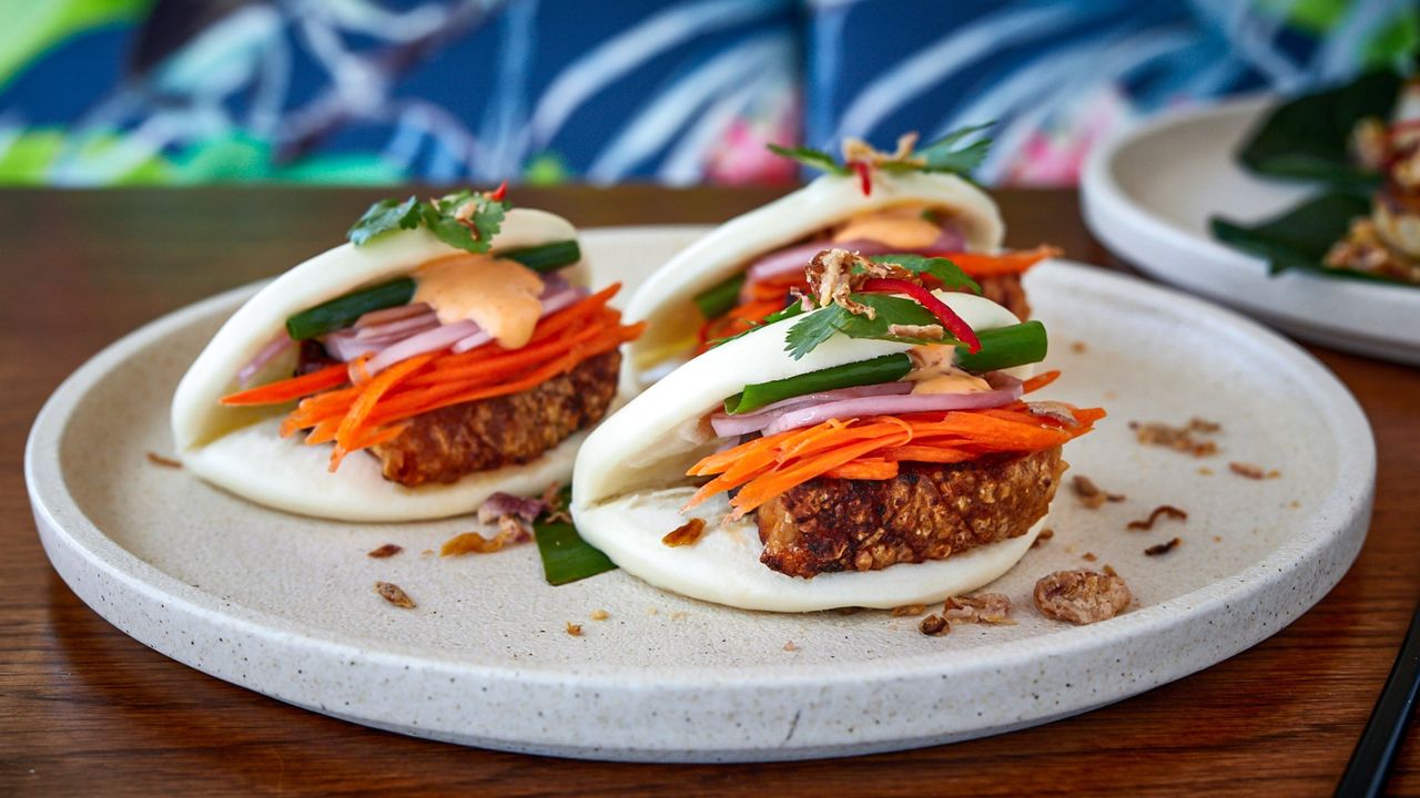 Chubby Cheeks Crackling Pork Bao