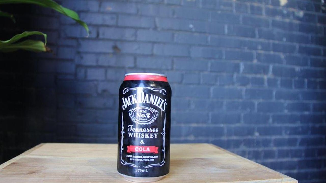 Jack Daniels and Cola (4 Pack)