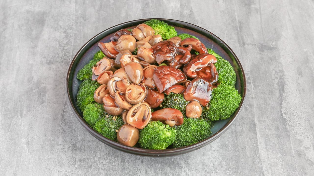 Stir Fried Mushroom with Green Veges