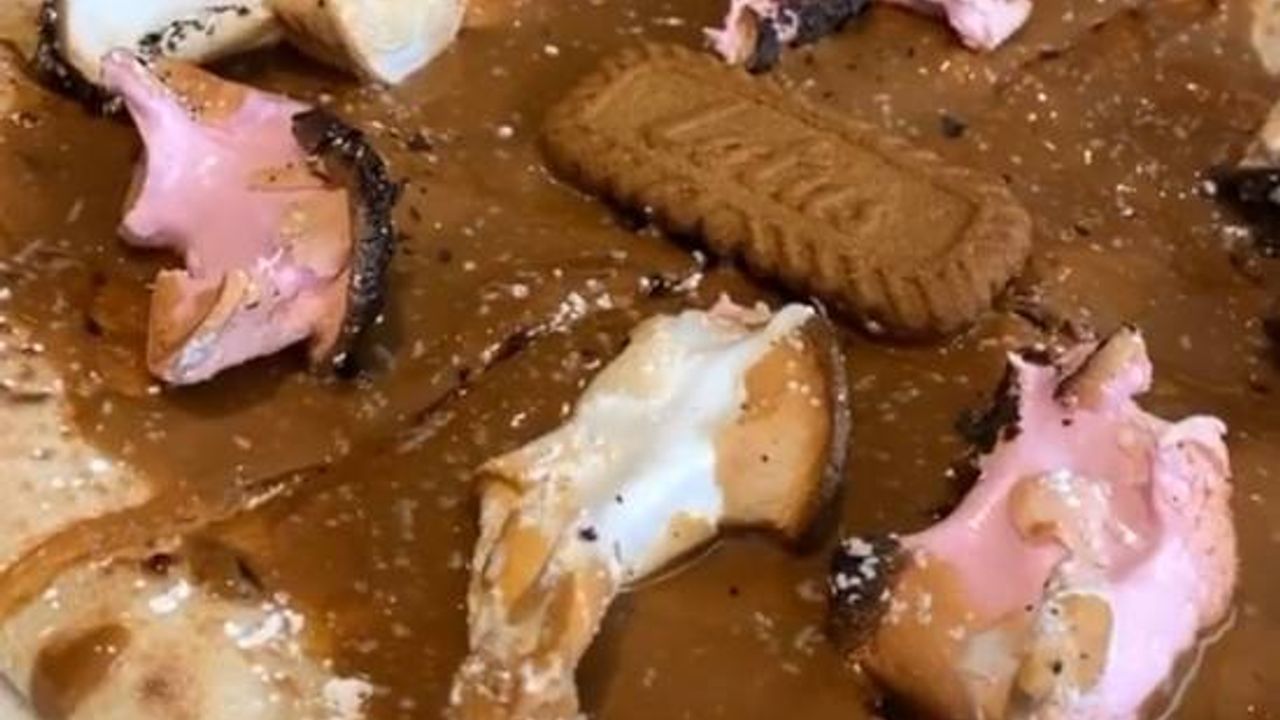 Biscoff  Pizza