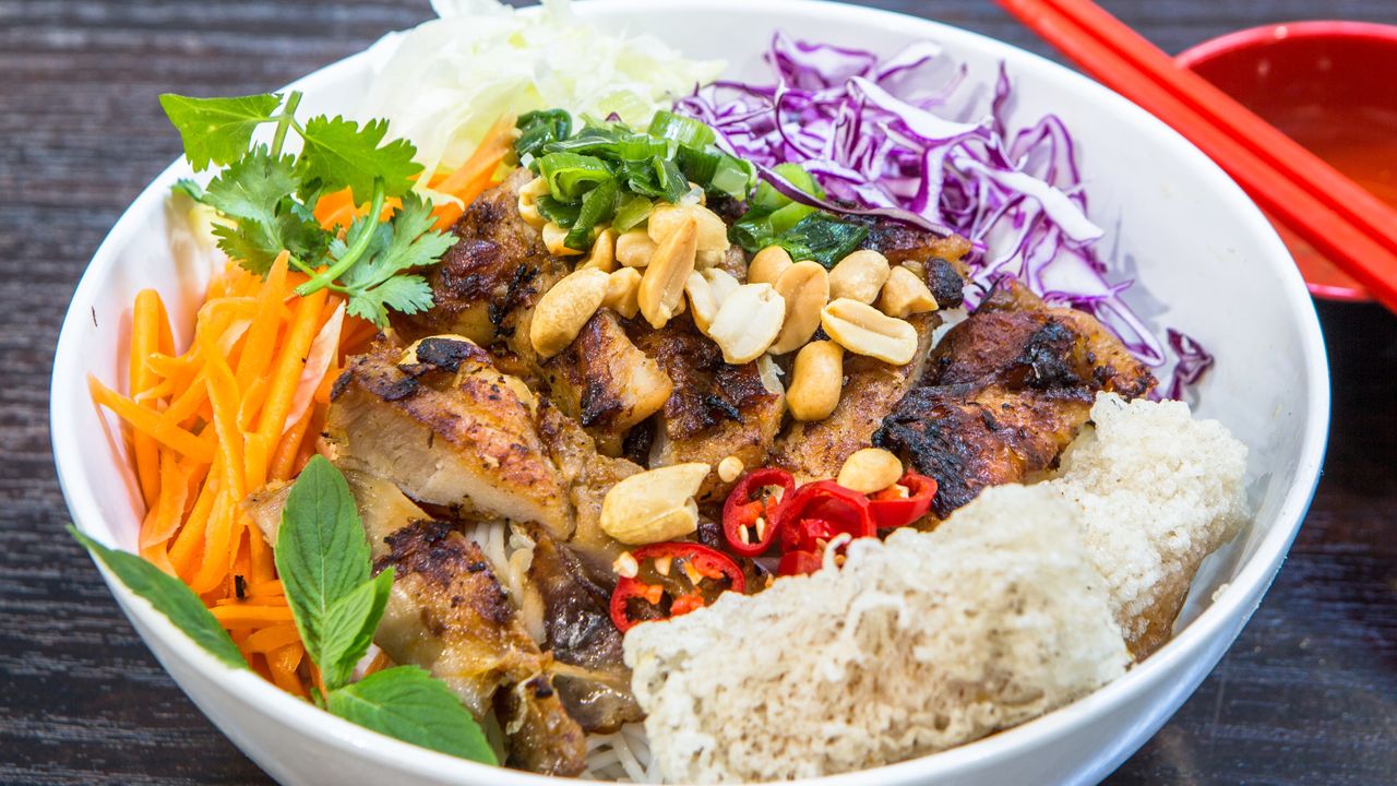 Spring Rolls and Stir Fried Lemongrass Chicken