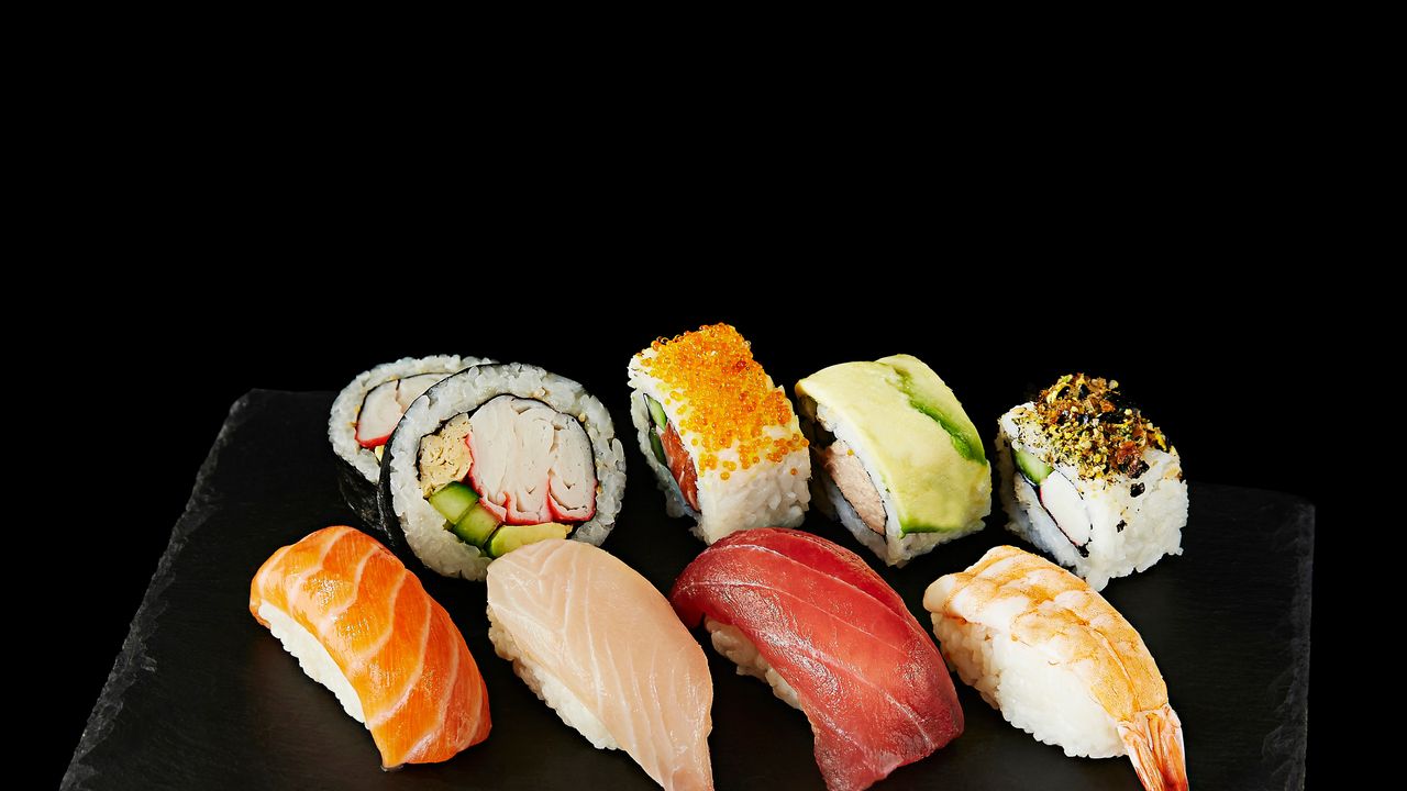 Assorted Sushi Pack
