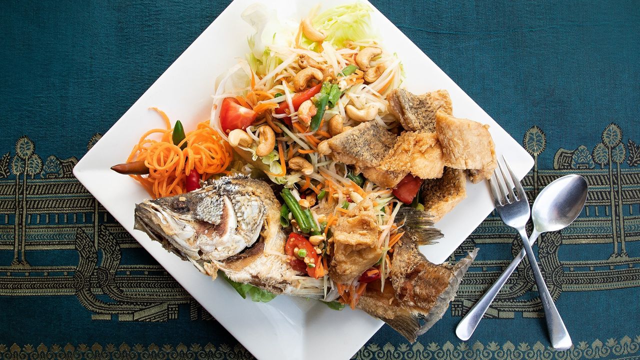 Fish Papaya Salad