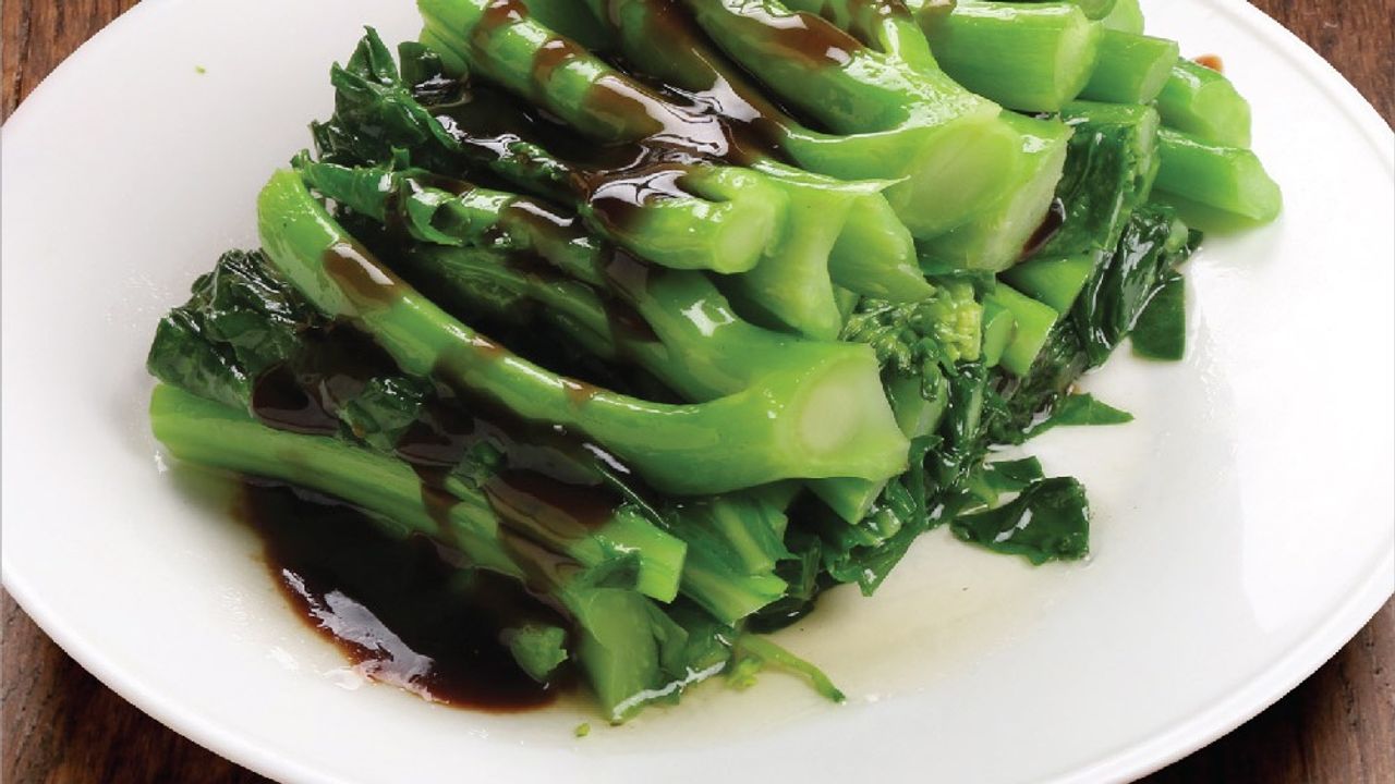 D8 Steamed Vegetables  With Oyster Sauce