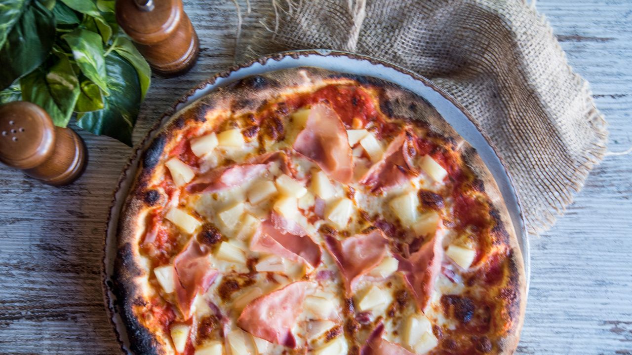 Hawaiian Pizza