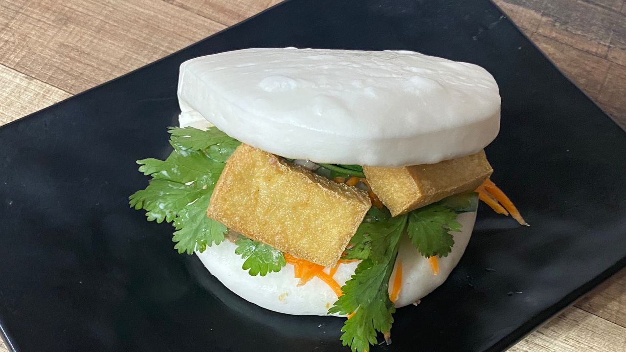Crispy Tofu Bao