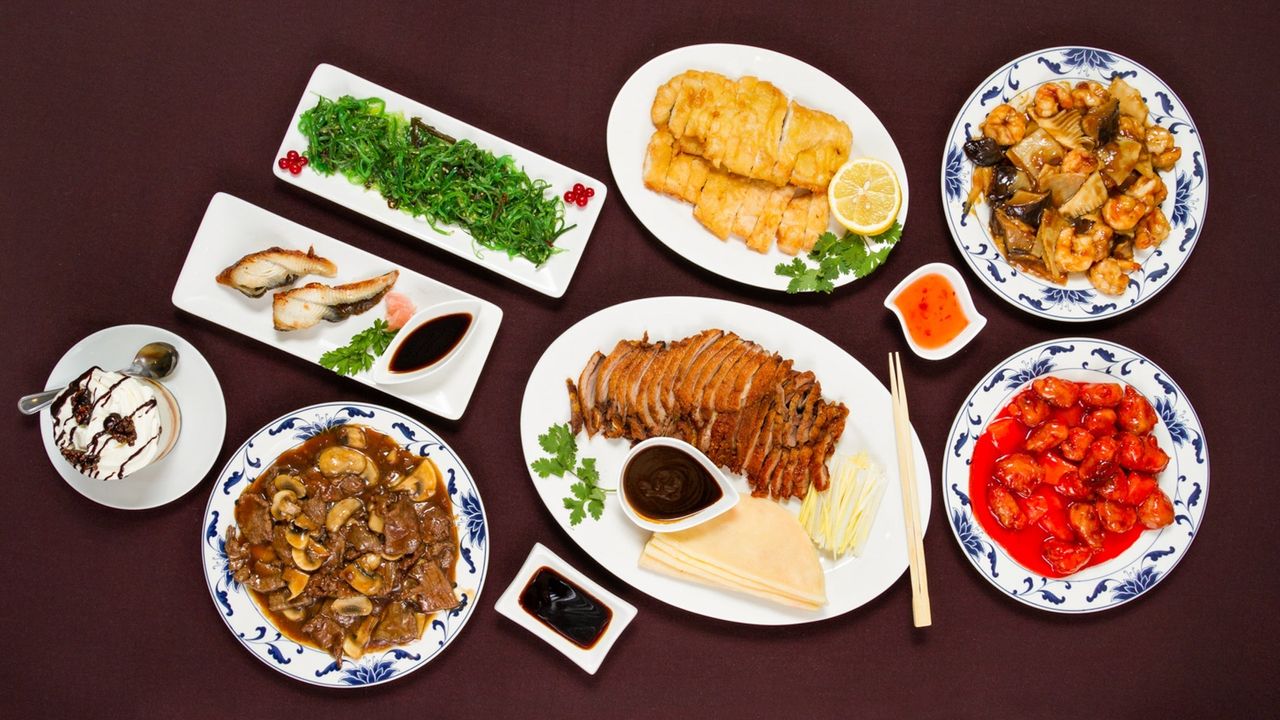Crispy Pork Basil Sauce (Medium)