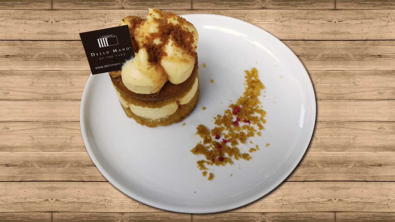 Golden Gaytime Mini Cake