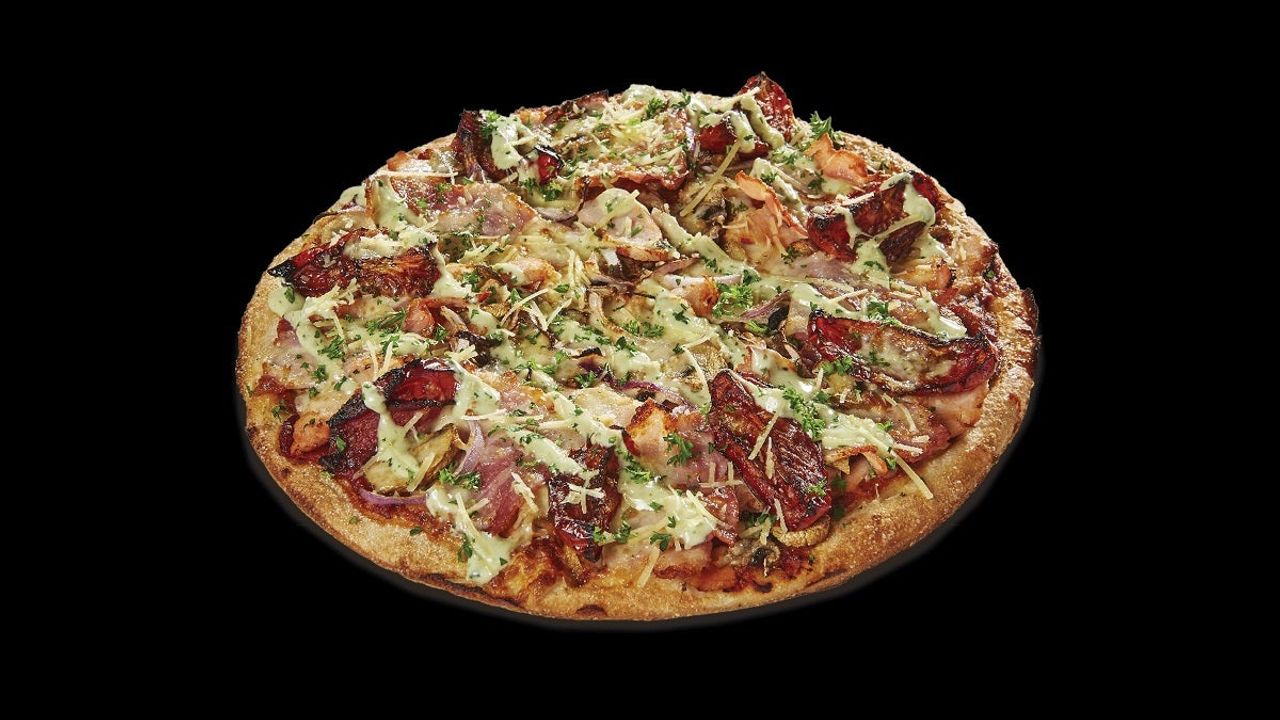 Tuscan Pesto Chicken and Bacon Pizza
