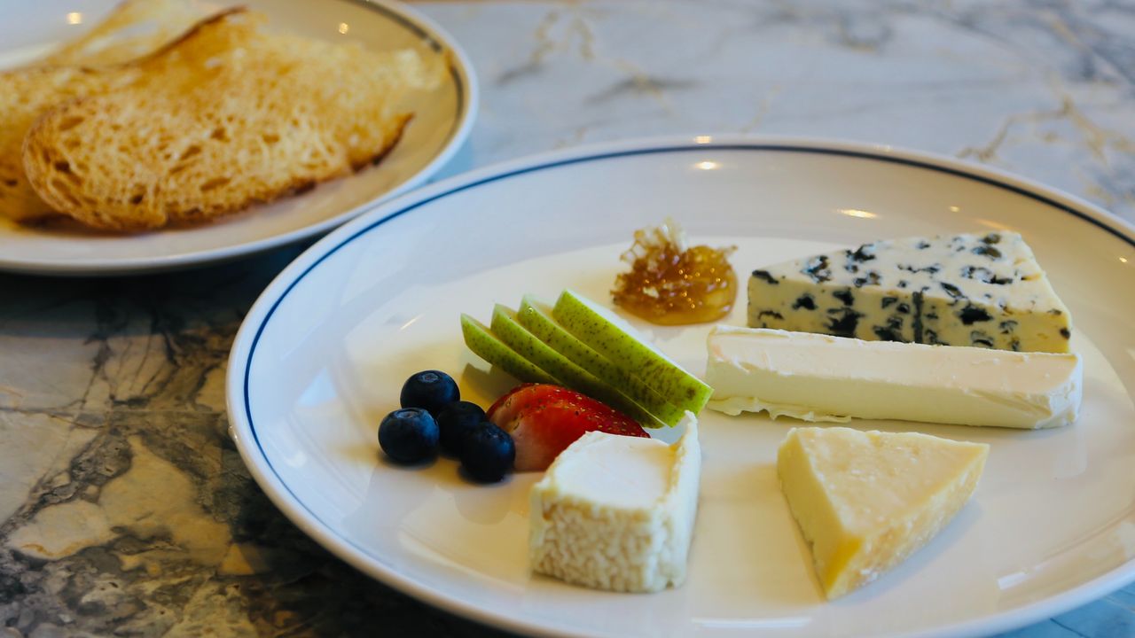 Selection of 4 Cheeses