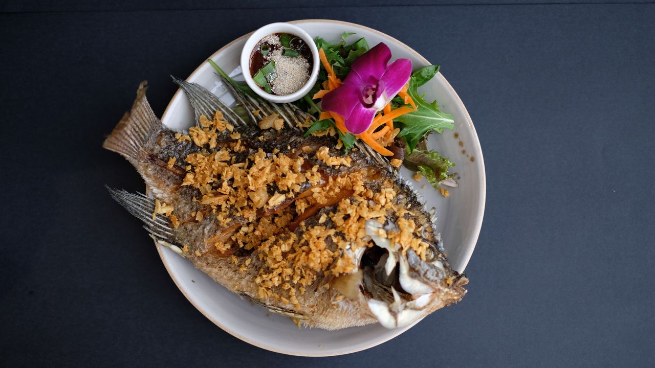Deep Fried Tilapia with Garlic