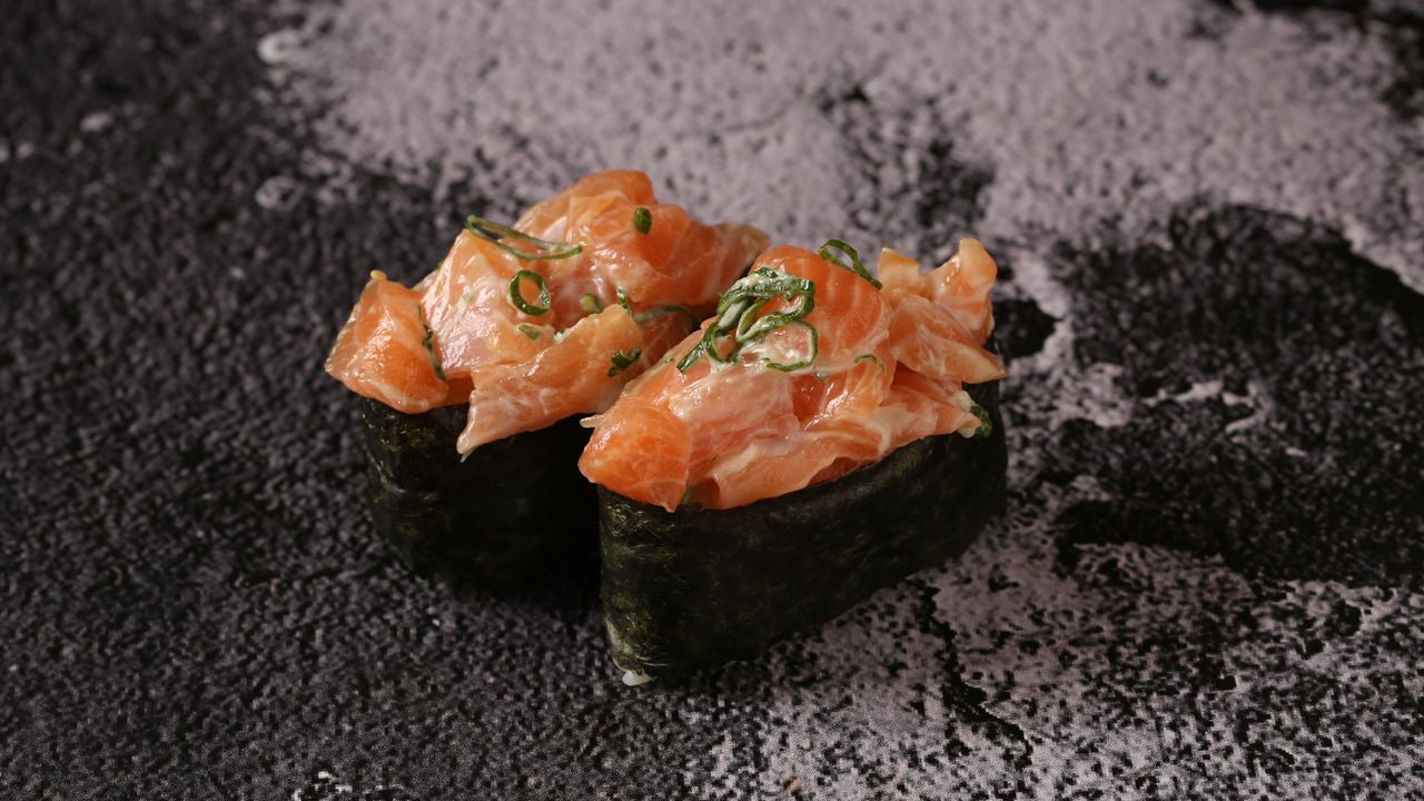 Salmon Gunkan