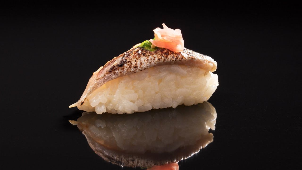 Aburi Fresh Cured Sardin (Box of 4 Pieces)