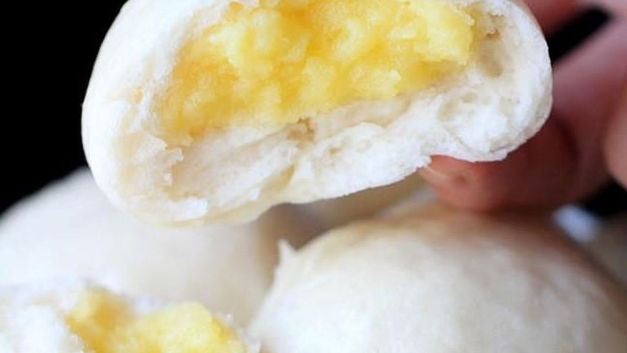 Egg Custard Bun - 2PCs