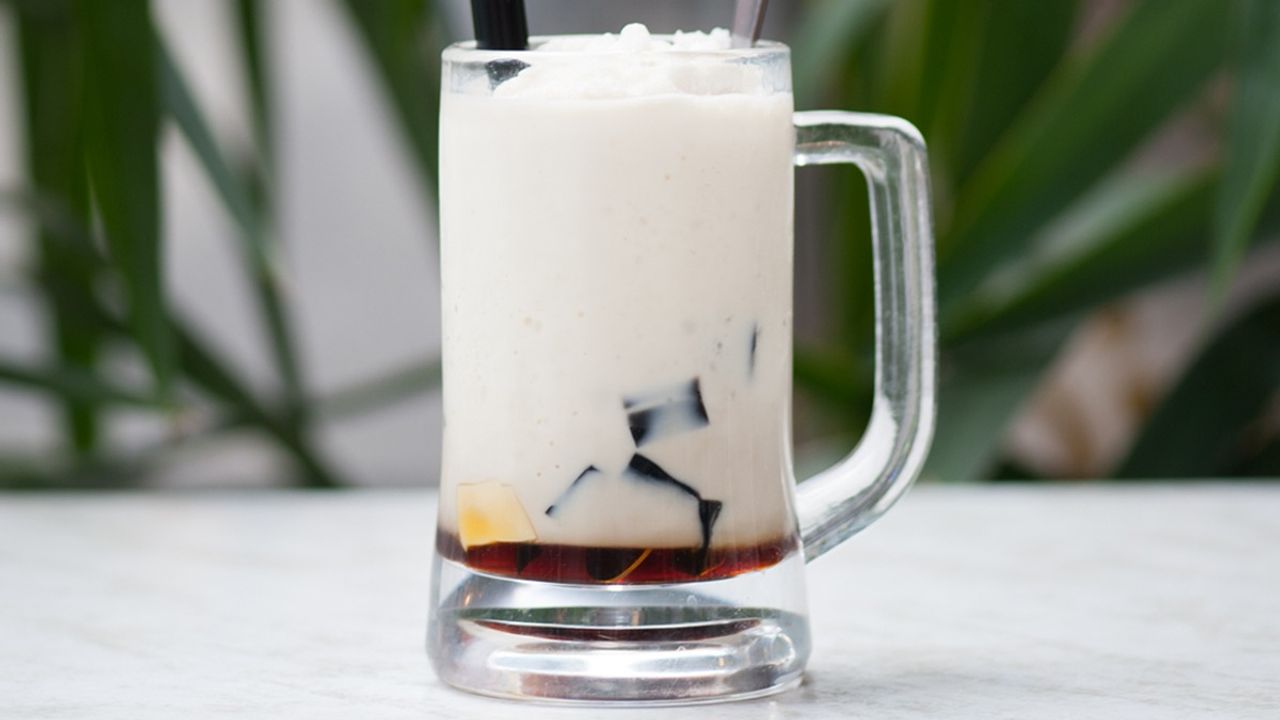 MF14 Soya Milk Pudding + Grass Jelly (Iced Blended)