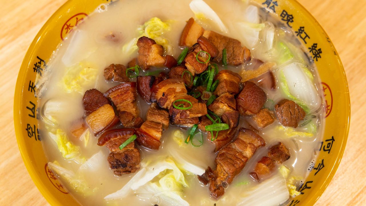 Pig Blood and Picked Wombok 东北杀猪菜