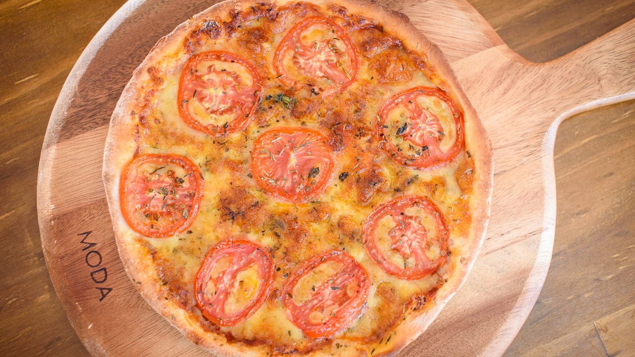 Boccconcini Pizza (Medium)