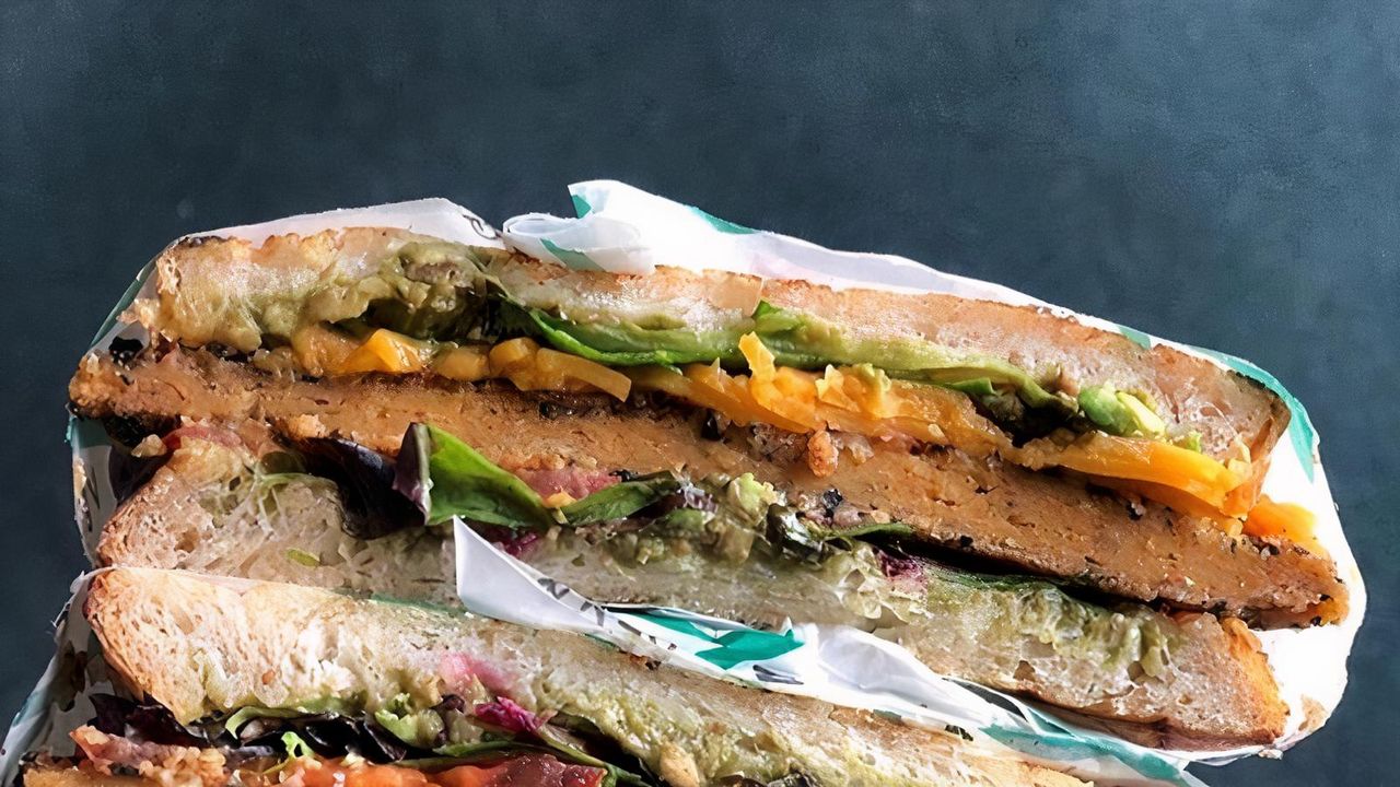 Chicken Schnitzel Sandwich (V)