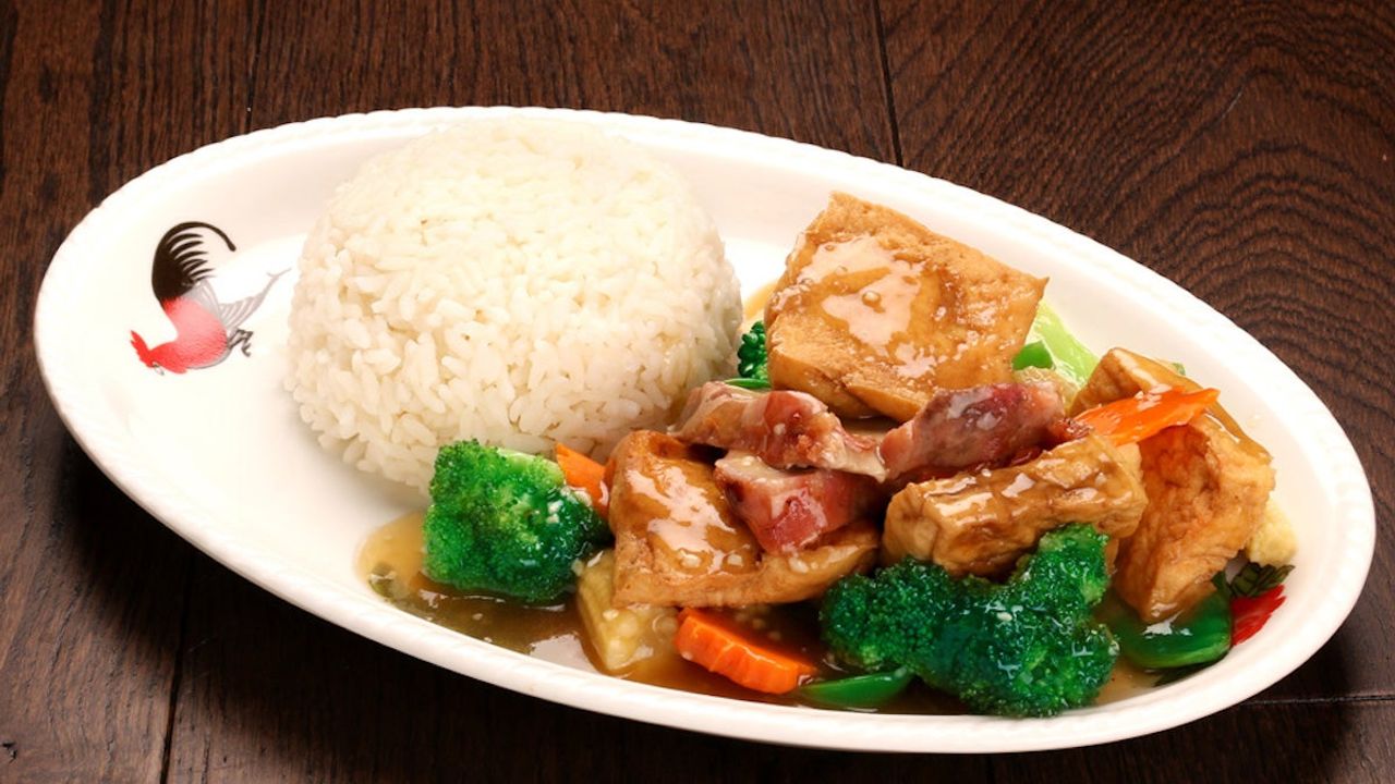 R21 Fried Bean Curd in Oyster Sauce with Rice