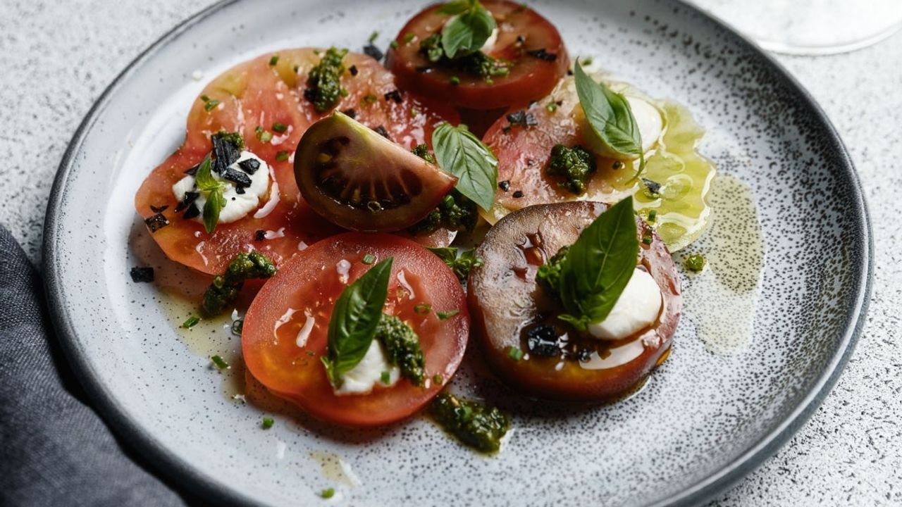 Tomato Salad (V)