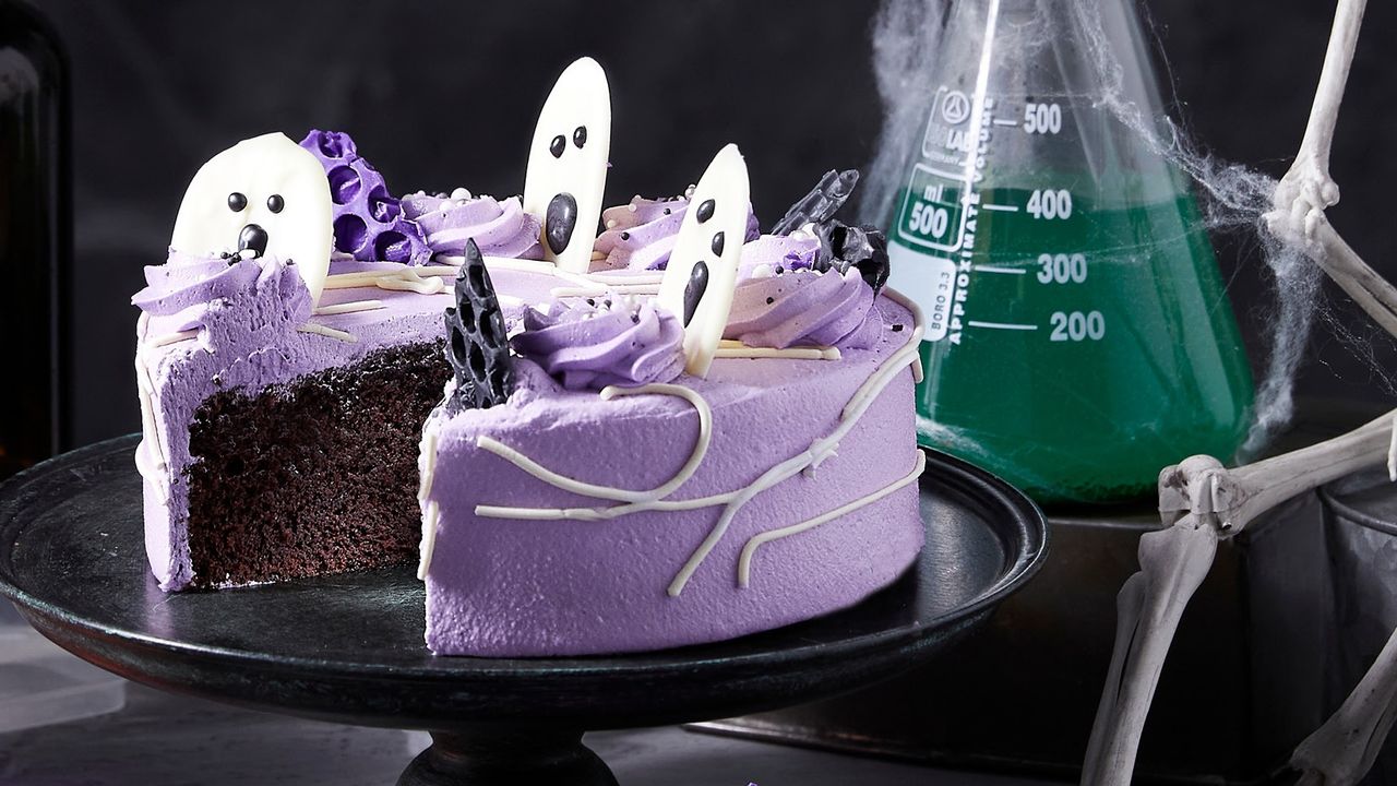 Fun Size Halloween Cake