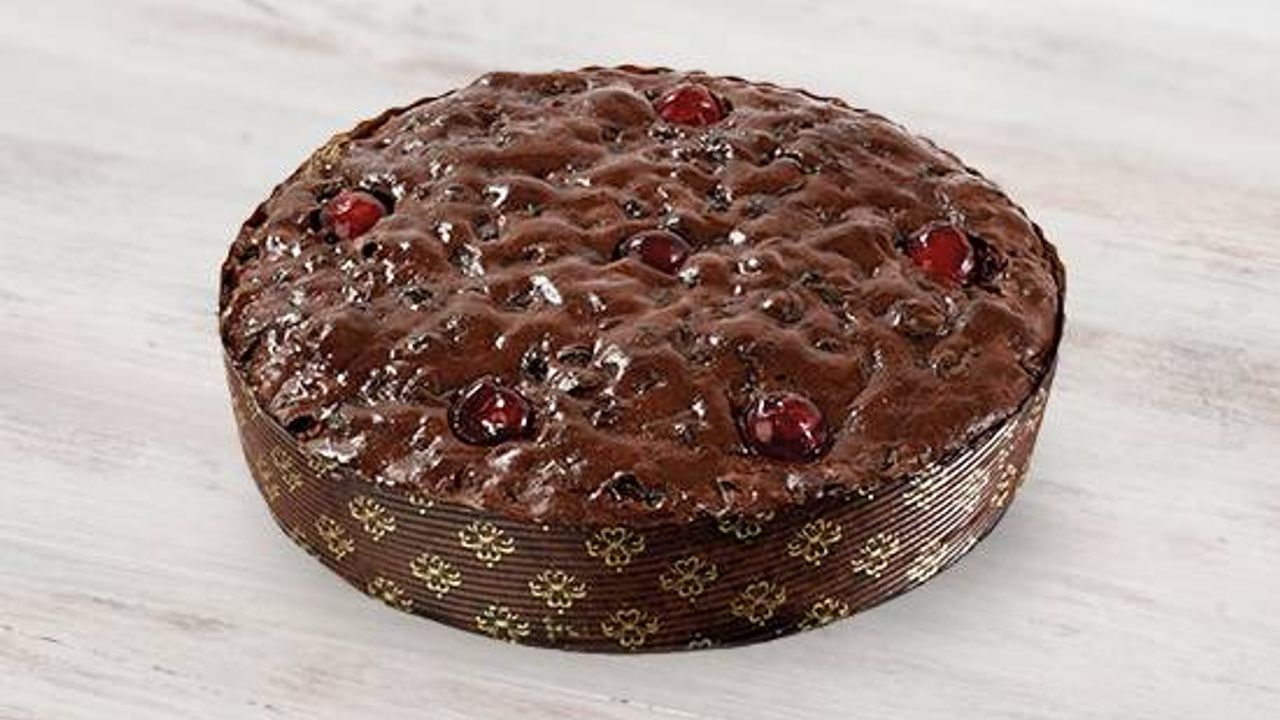 Large Traditional Christmas Cake