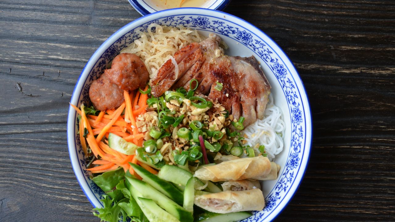 Rice Vermicelli with the Lot