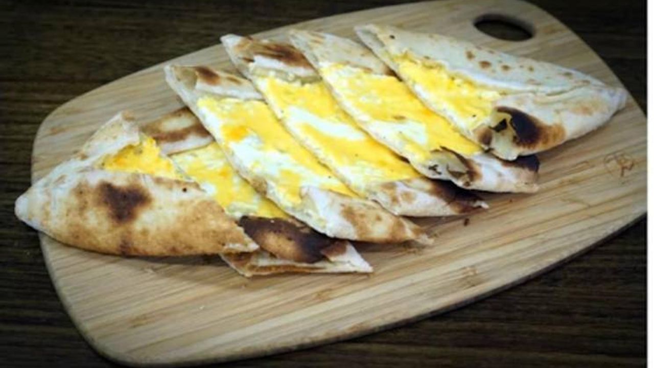 Samsun Pide Cheese
