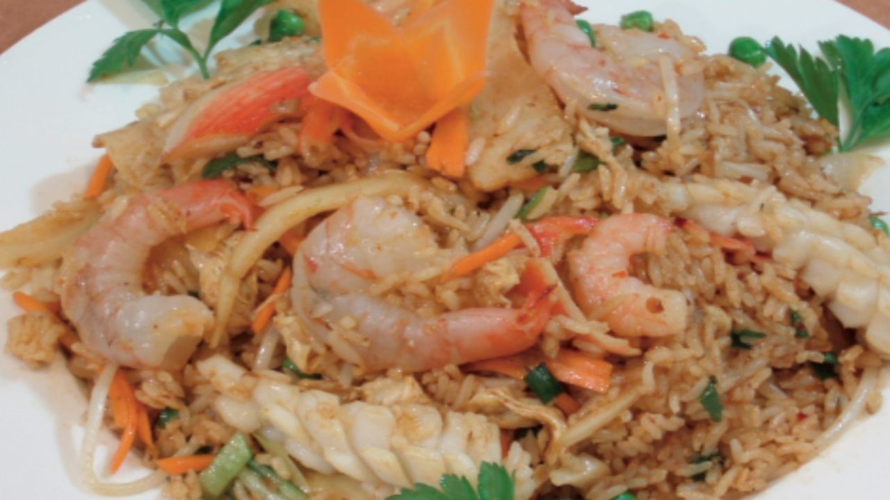 32. Seafood Nasi Goreng