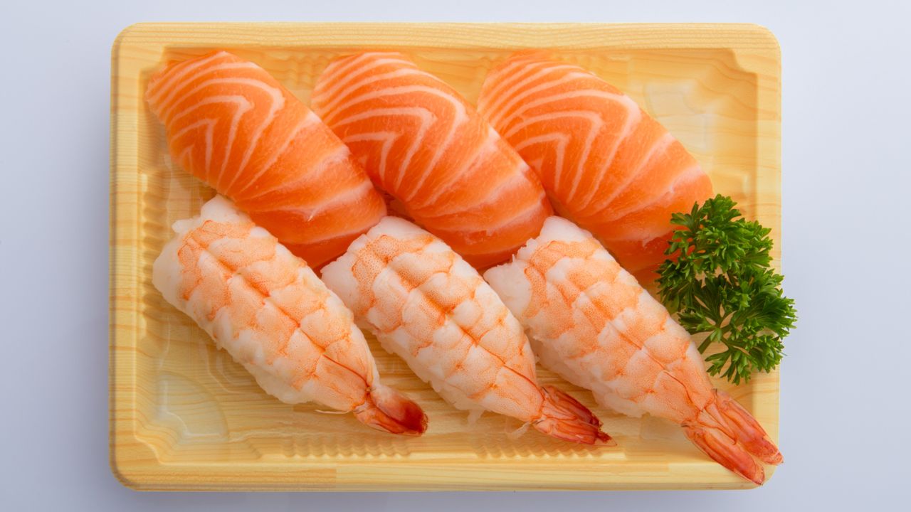 Nigiri Box- Salmon & Prawn