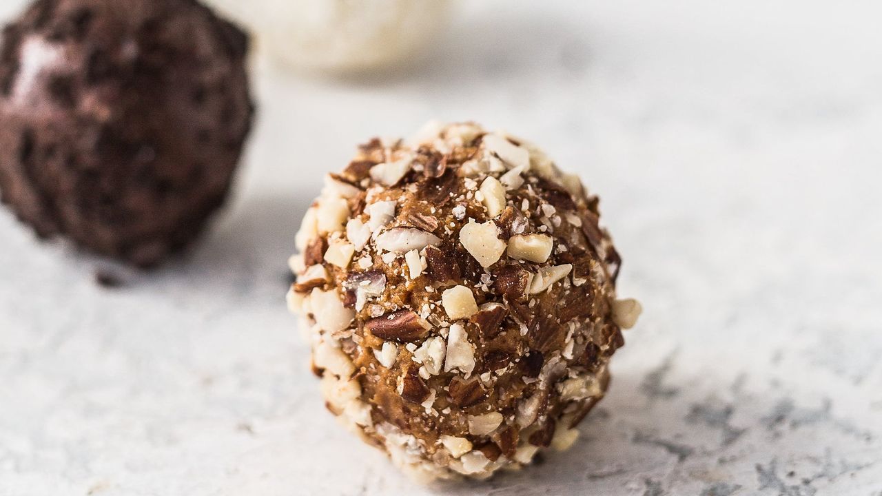 Salted Caramel Protein Ball