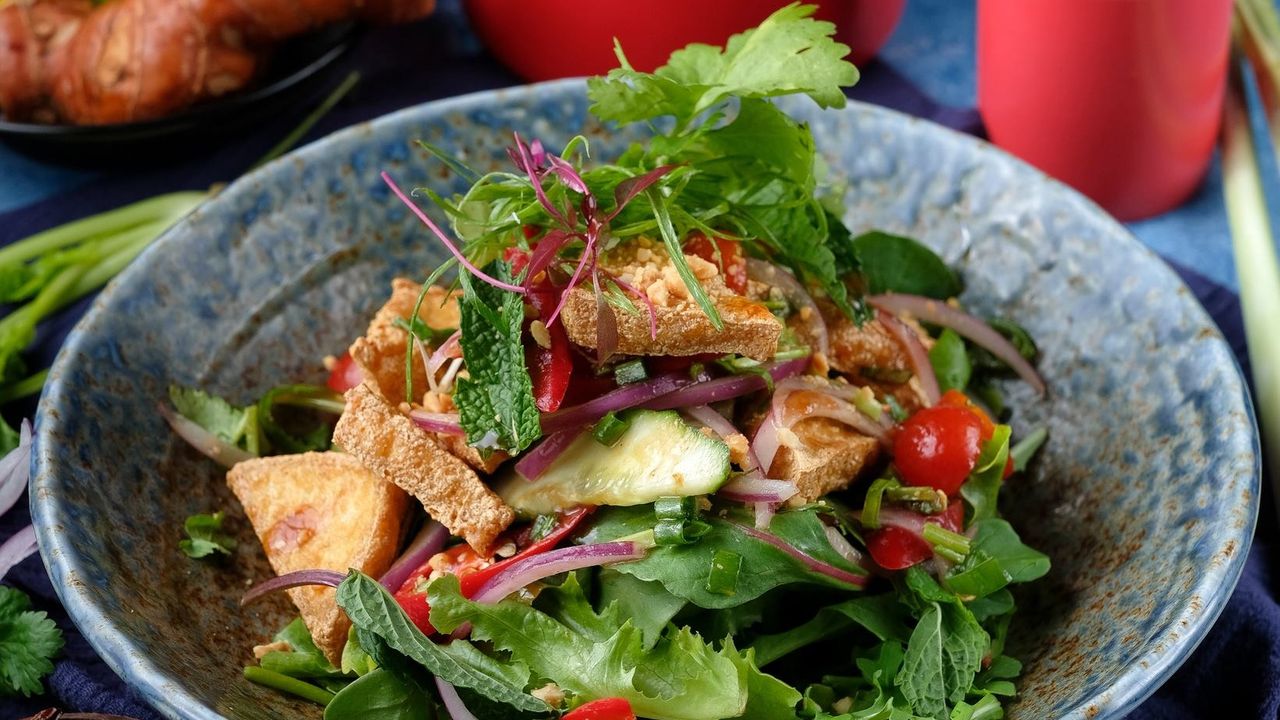 Tofu Salad (Spicy)