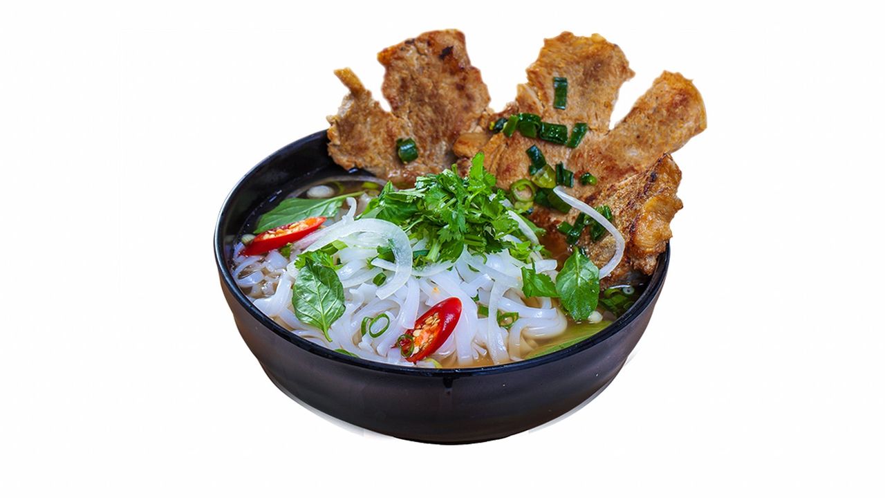 Grilled Pork Chops Noodle Soup