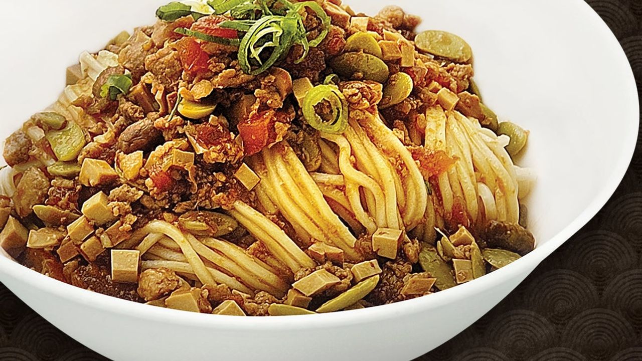 Cha Jiang Noodle with Minced Pork