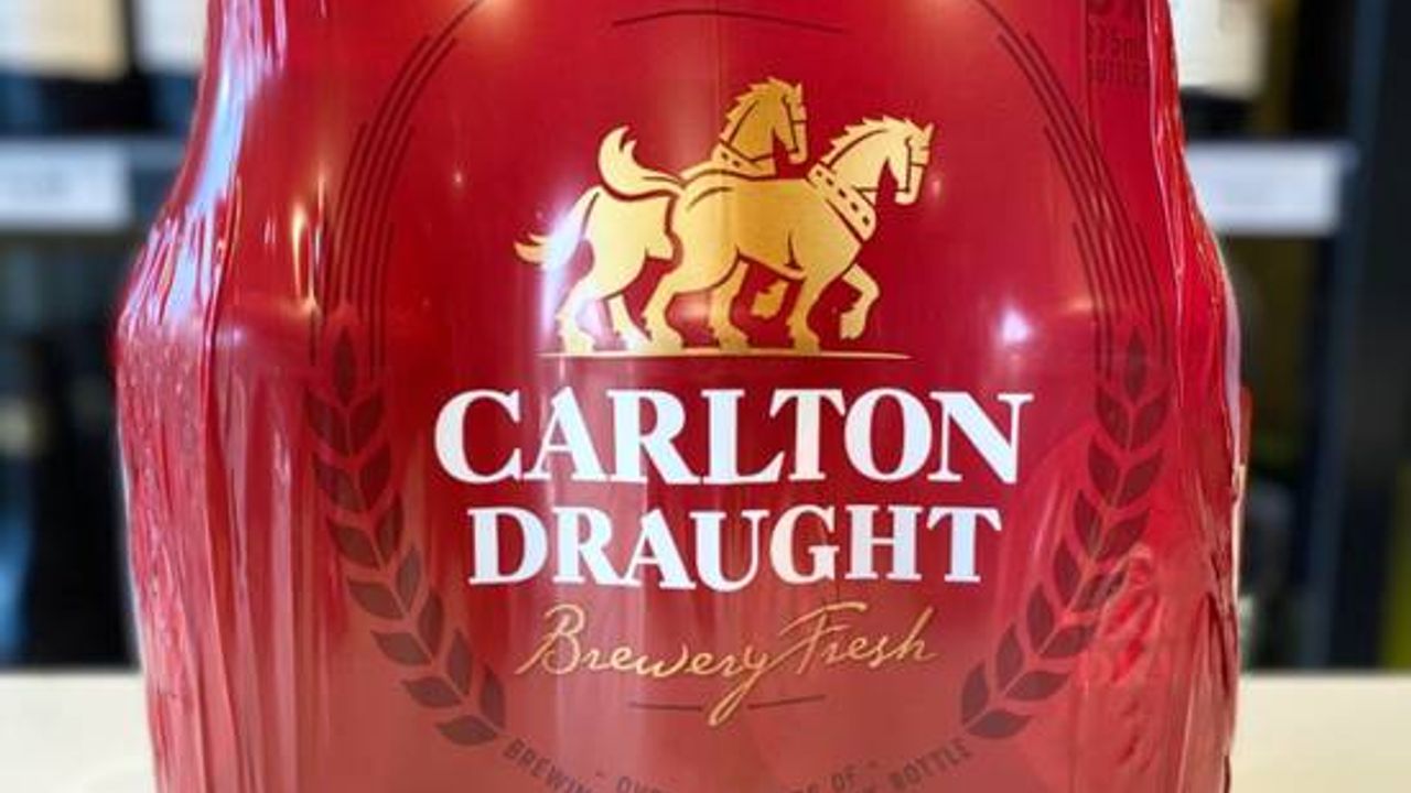 Carlton Draught Stubbies (6 Pack)